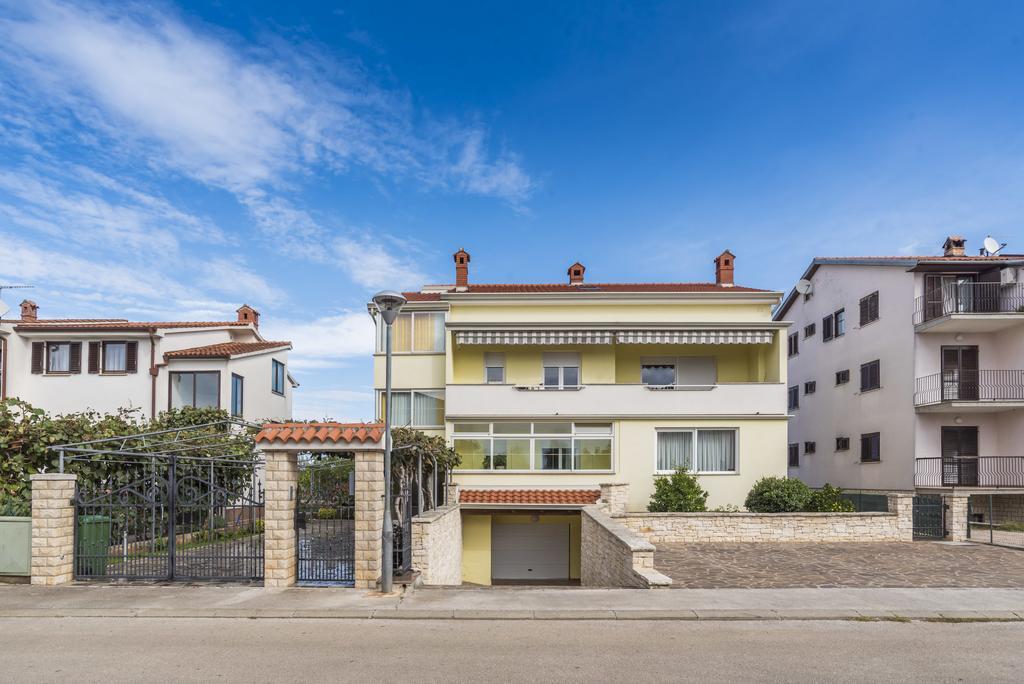 Alto Apartments Umag Exterior photo
