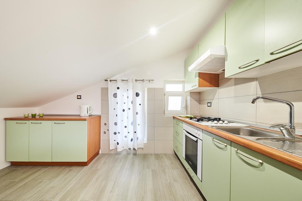 Alto Apartments Umag Exterior photo
